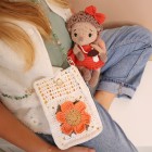 Capucine, la pochette fleurie : sac crochet facile