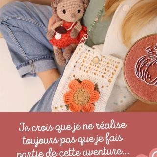 Ce que j’aime dans ce bundle ? La diversité !

26 créatrices, 26 univers et une multitude de façons de créer : crochet, tricot, couture, broderie, tissage, papier, DIY… ✨

De quoi découvrir de nouvelles techniques, sortir un peu de ses habitudes et surtout… repartir avec plein d’idées créatives en tête.

Alors, si vous deviez choisir seulement 3 loisirs créatifs, lesquels choisiriez-vous ? 👇

🧸 Crochet
🧵 Couture
🪡 Broderie
🧶 Tricot
🎨 Aquarelle
✂️ punch needle
📜 DIY
🖋 Gravure
🖼 Patchwork
🏺 Poterie

Notez-moi vos 3 favoris en émoticône dans les commentaires !

@chezmilaluce 
@caro_tricote 
@ginacie 
@lhonorable.bijouxbrodes 
@aime_comme_marie 
@val.lao.sur.la.colline 
@coeur__citron 
@littlebichons 
@1000et1etoiles 
@lechaudrongreen 
@charliepompon 
@ma_mini_maille 
@lainamouree 
@lyly_punch_ta_laine 
@olgauhry 
@brinsdereverie 
@sweetbeni_ceramique 
@le.chat.fleuri 
@l_atelier_de_l_ecureuil 
@mela.de.mars 
@paulineillustrestudio 
@petitcitroncoud 
@aquar_ln 
@rosedebiboun 
@blisscocotte

#pensebonheur #bundlecreatif #loisirscreatifs